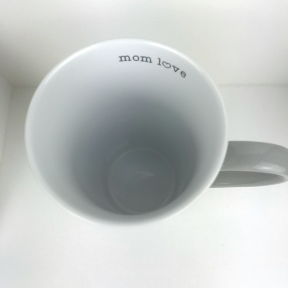 Mom love by Pavilion Gift Company “Baseball Mom” mug 18oz - Picture 4 of 6